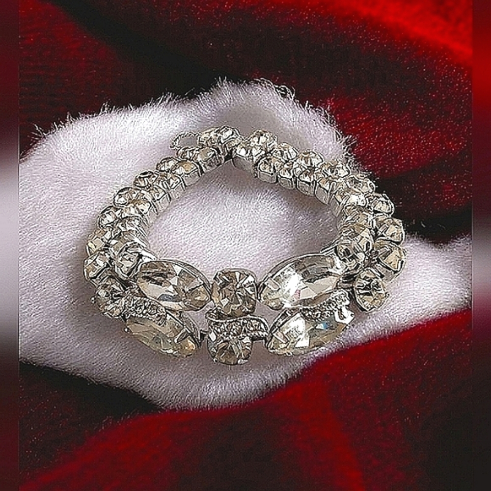 Vintage Eisenberg Ice Prong Set Crystal Rhinestone Bracelet Signed